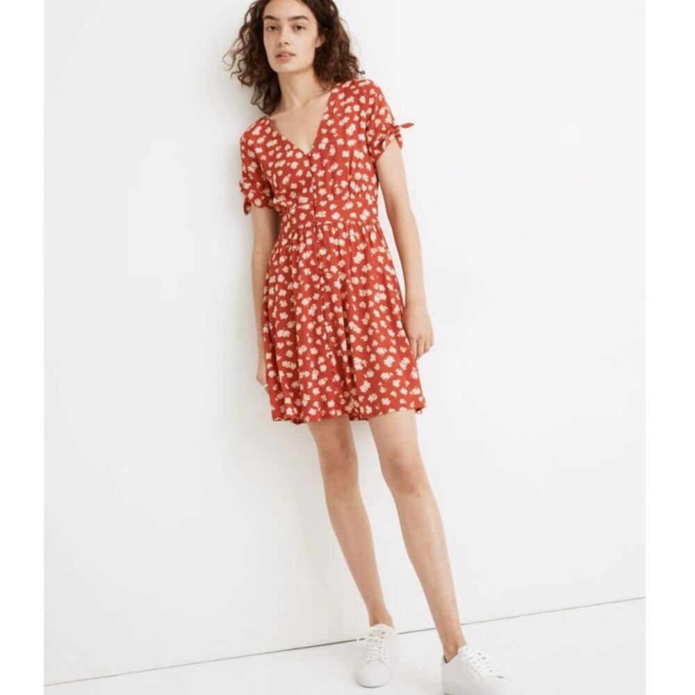 Madewell Button-Front Tie-Sleeve Retro Fit & Flare Dress in Happy Hibiscus